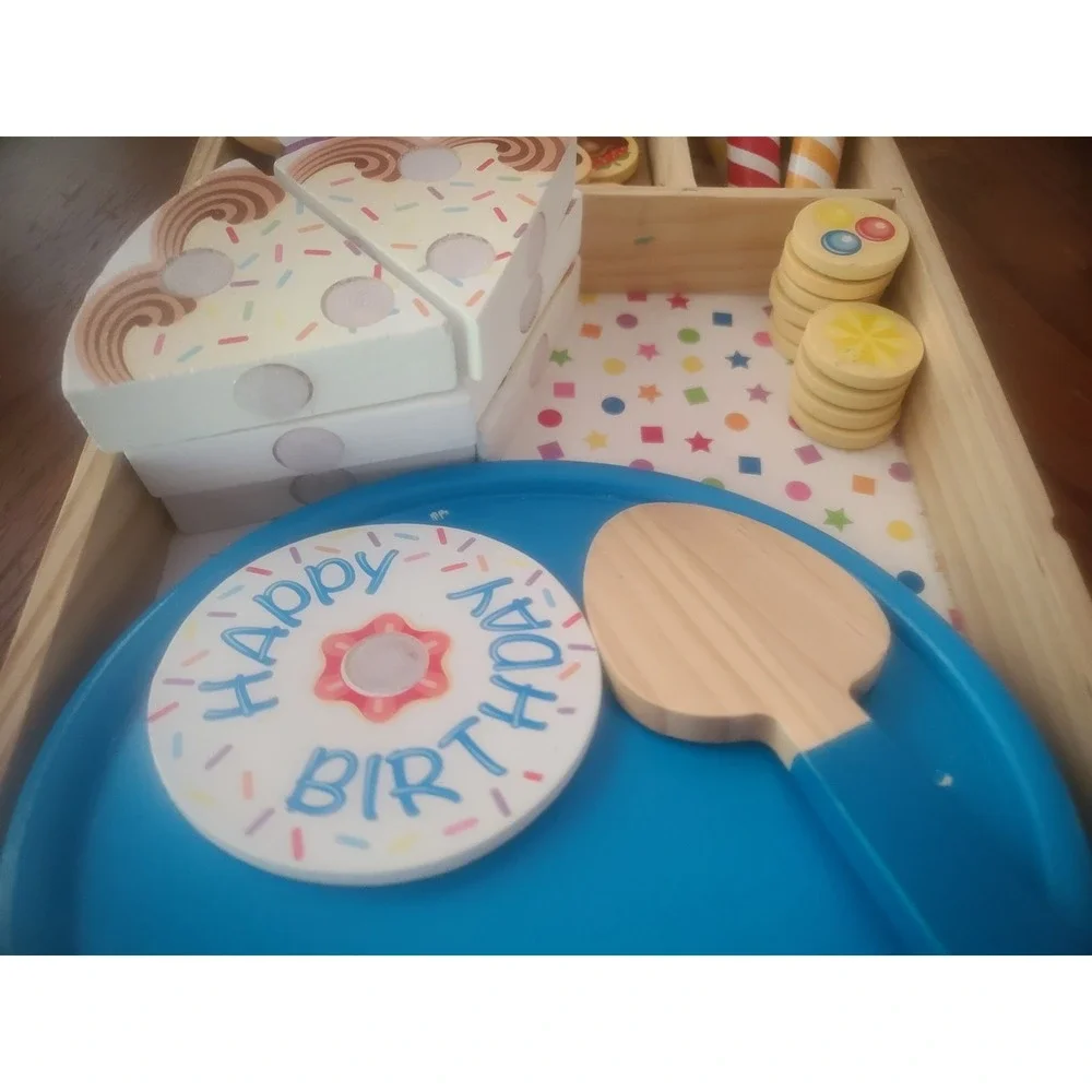 Melissa & Doug Wooden Birthday Party Cake Play Set 32 Pcs Food Toy Candles